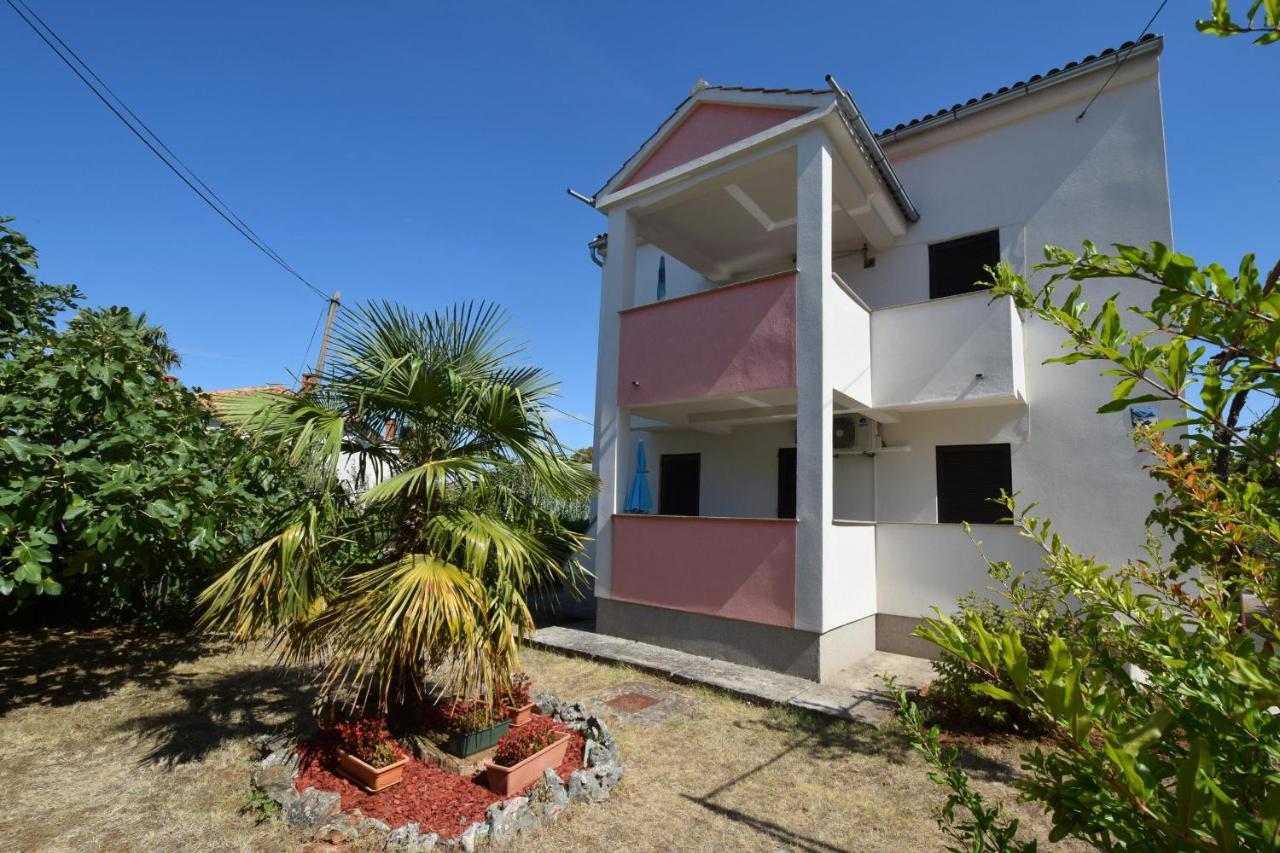 Apartments Petrovic Malinska Zewnętrze zdjęcie
