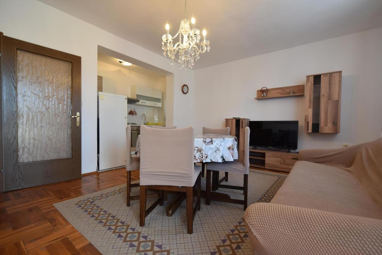 Apartments Petrovic Malinska Zewnętrze zdjęcie