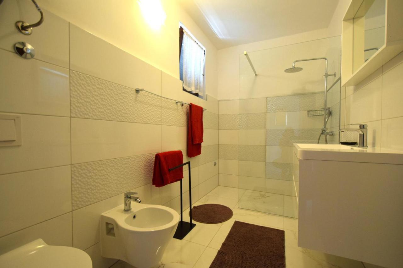 Apartments Petrovic Malinska Zewnętrze zdjęcie
