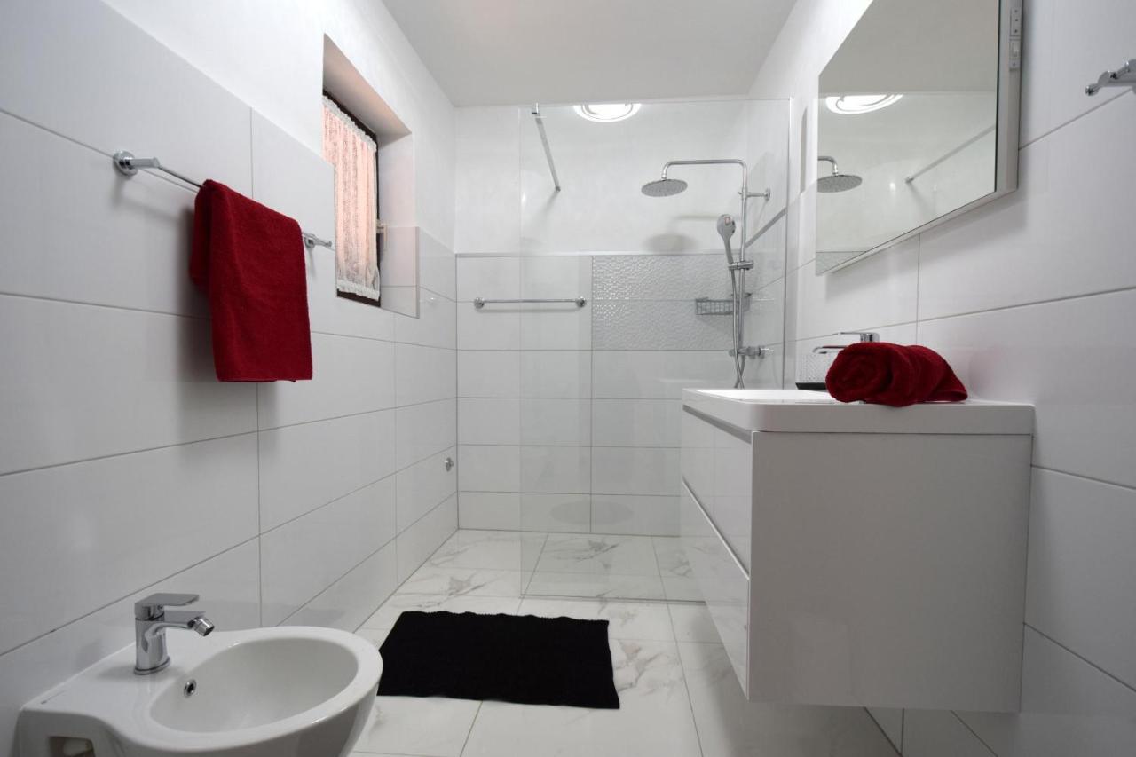Apartments Petrovic Malinska Zewnętrze zdjęcie